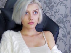 Blonde teen Sierras first erotic masturbation video