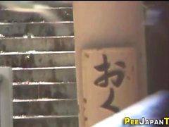 Kinky asian teen peeing