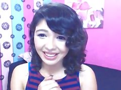 Very cute asian babe on cam