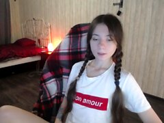 Hot amateur webcam teen masturbates for their fans