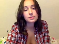 Amateur Teen Fucks Her Ass On Webcam