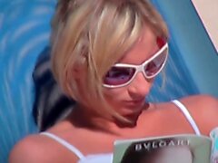 PUBLIC VOYEUR - German Milf have Sex in holiday