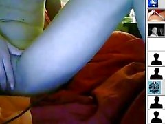 Spanish teen dancing and fingering on webcam
