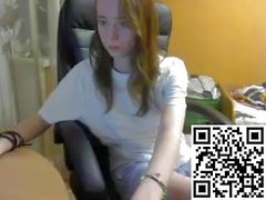 Hot deadluna playing on live webcam - find6