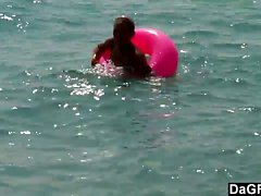 Amateur couple quickie sex on a beach