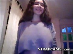 Teen with great tits stripping