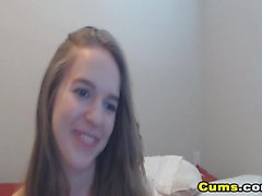 Horny Blonde Babe Fingering Pussy on Cam